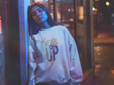 Never Give Up Sweatshirt Young Queen Edition